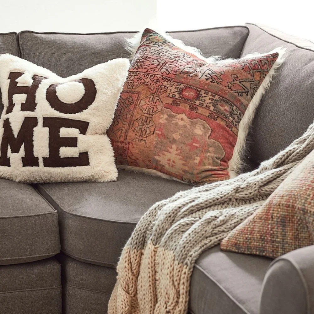 HOME Pottery Barn Faux Fur Sherpa Trimmed Pillow Cover (only) 20